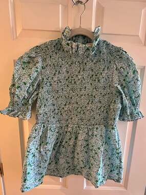 Tuckernuck Green and Blue Floral Smocked Peplum Top